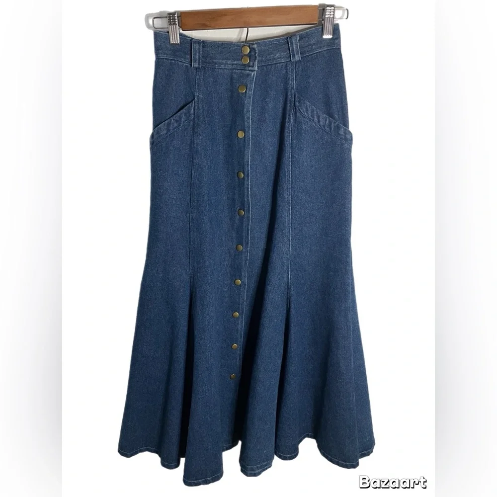 Vintage Western Boho High Waisted Denim Maxi Skirt - Picture 3 of 13